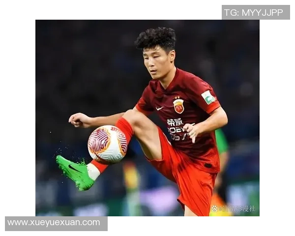 中超赛场武磊再度破门展现锋芒助球队争夺冠军荣耀