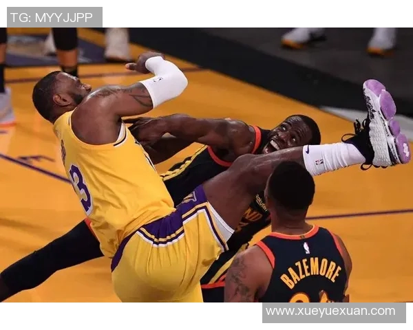 湖人主帅沃格尔确认詹姆斯伤情无碍，预计将在下场比赛复出